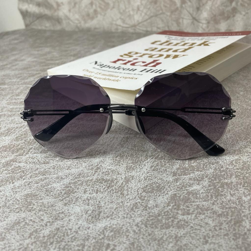 Heart Shape Rimless Ladies Black Frame Sunglasses for Women ShopOnCliQ