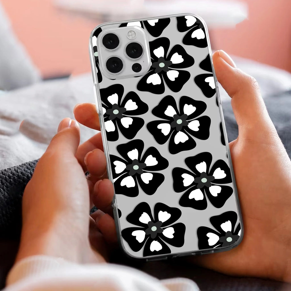 Black and White Flower Anti Yellow Clear Case For iPhone 16 Pro Max