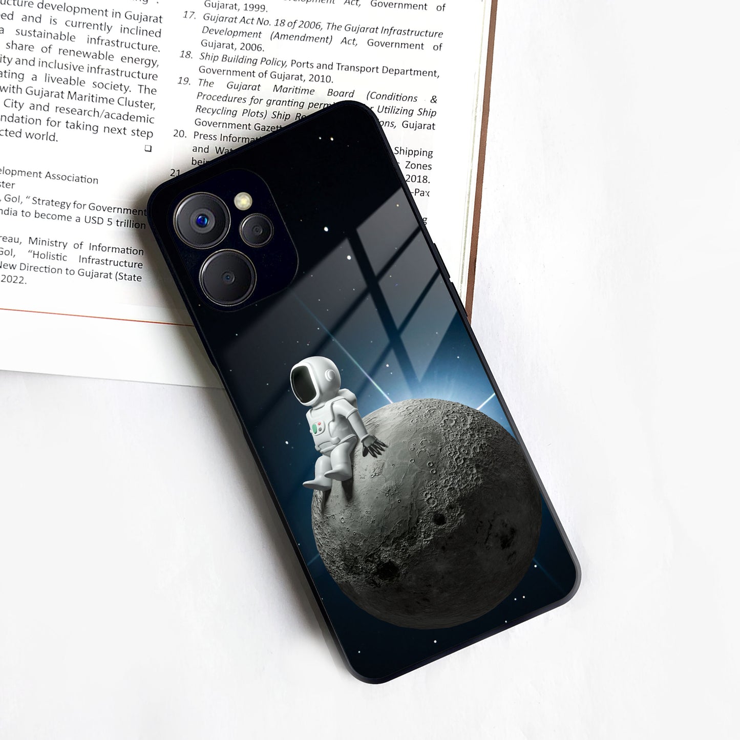 Astronod Moon Glass Case Cover For Realme/Narzo