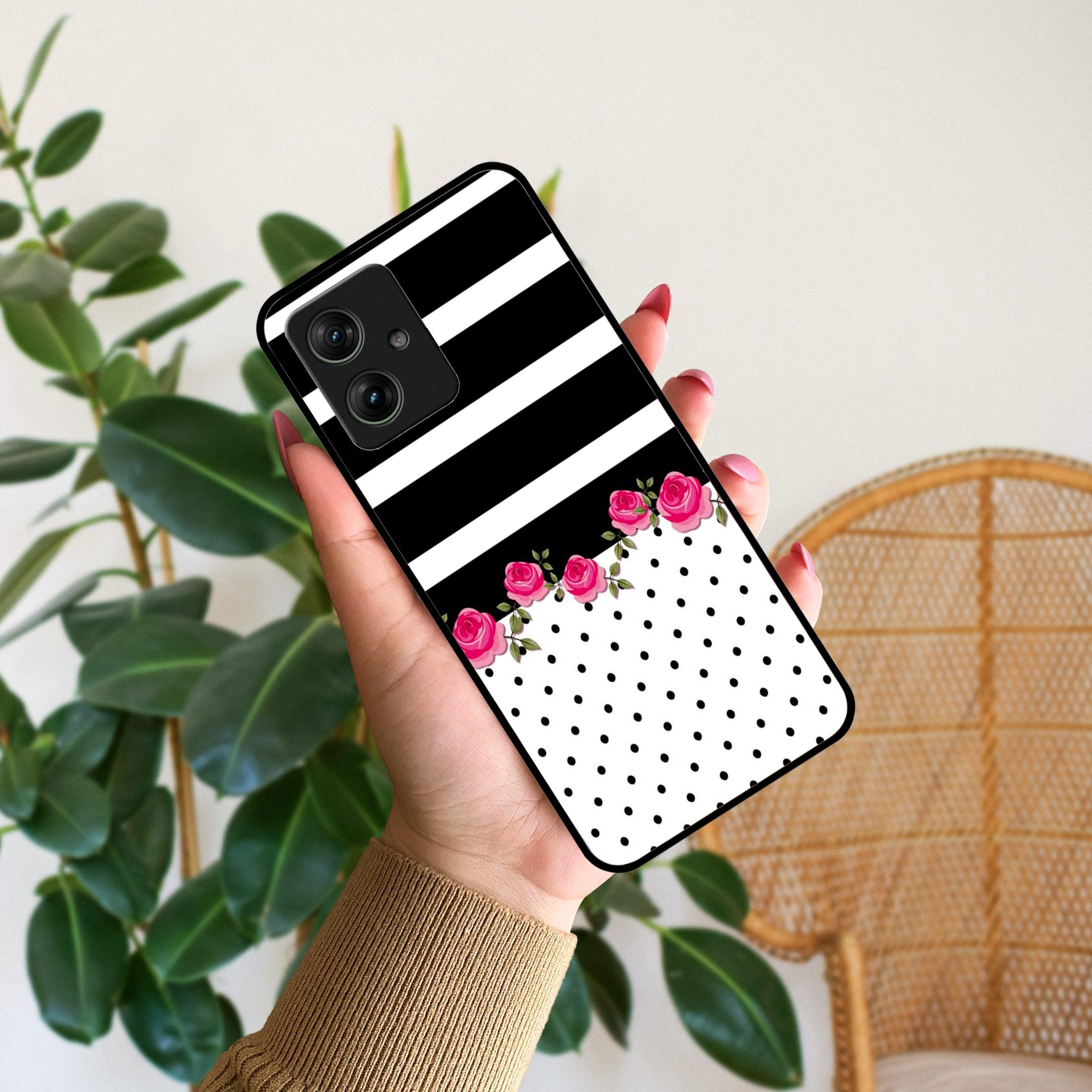 Elegant Rose Parad Glossy Metal Case Cover For Motorola - ShopOnCliQ