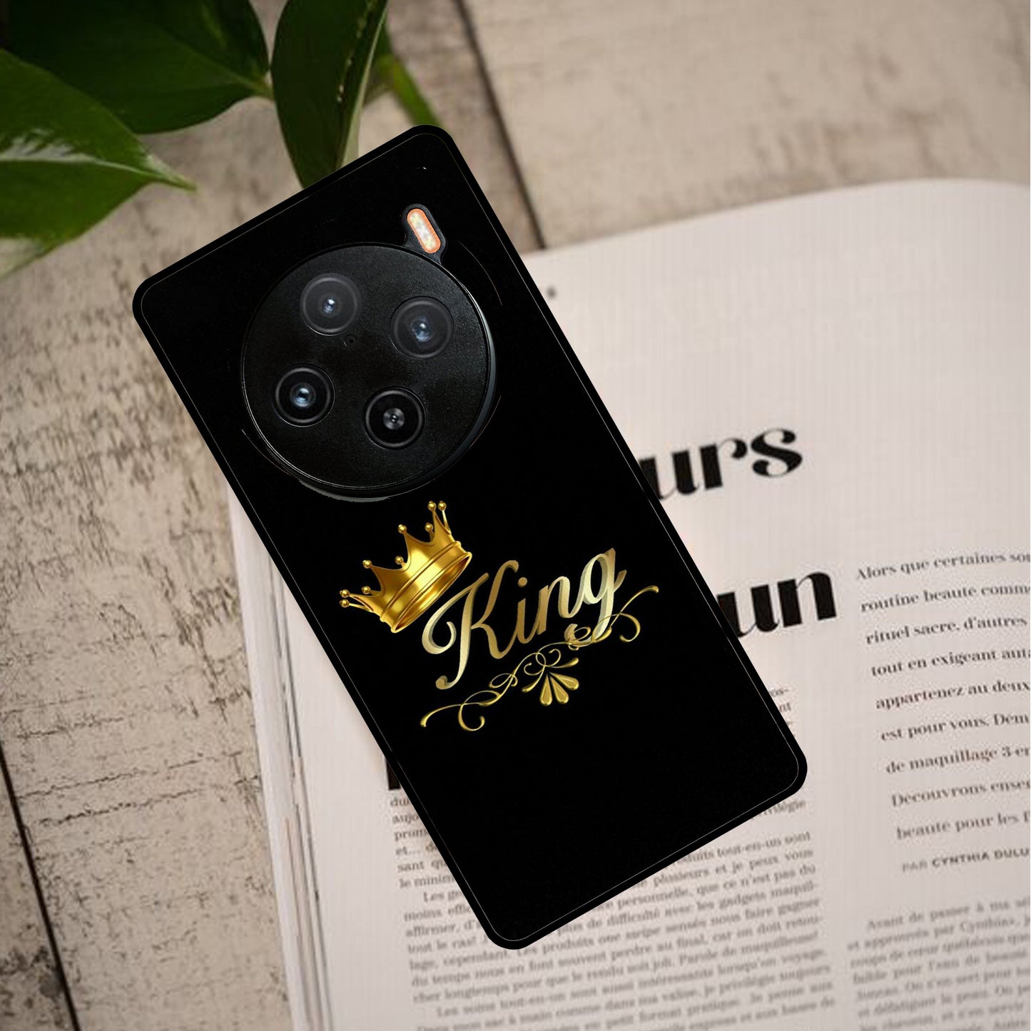Cute King With Crown Glass Case For Vivo