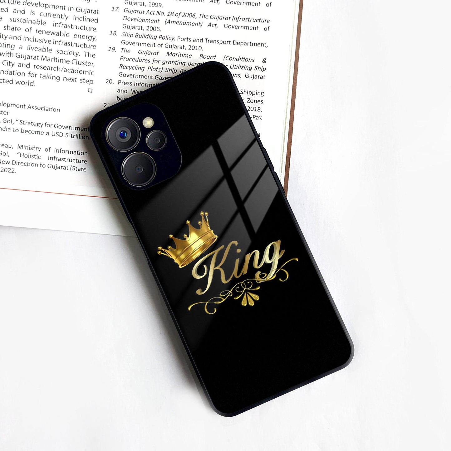 Cute King With Crown Glass Case For Realme/Narzo