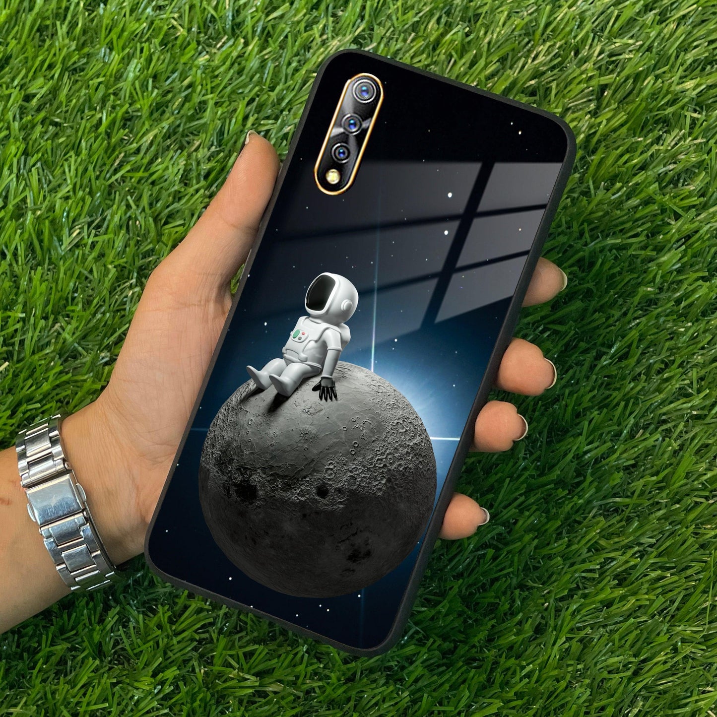 Astronod Moon Glass Case Cover For Vivo