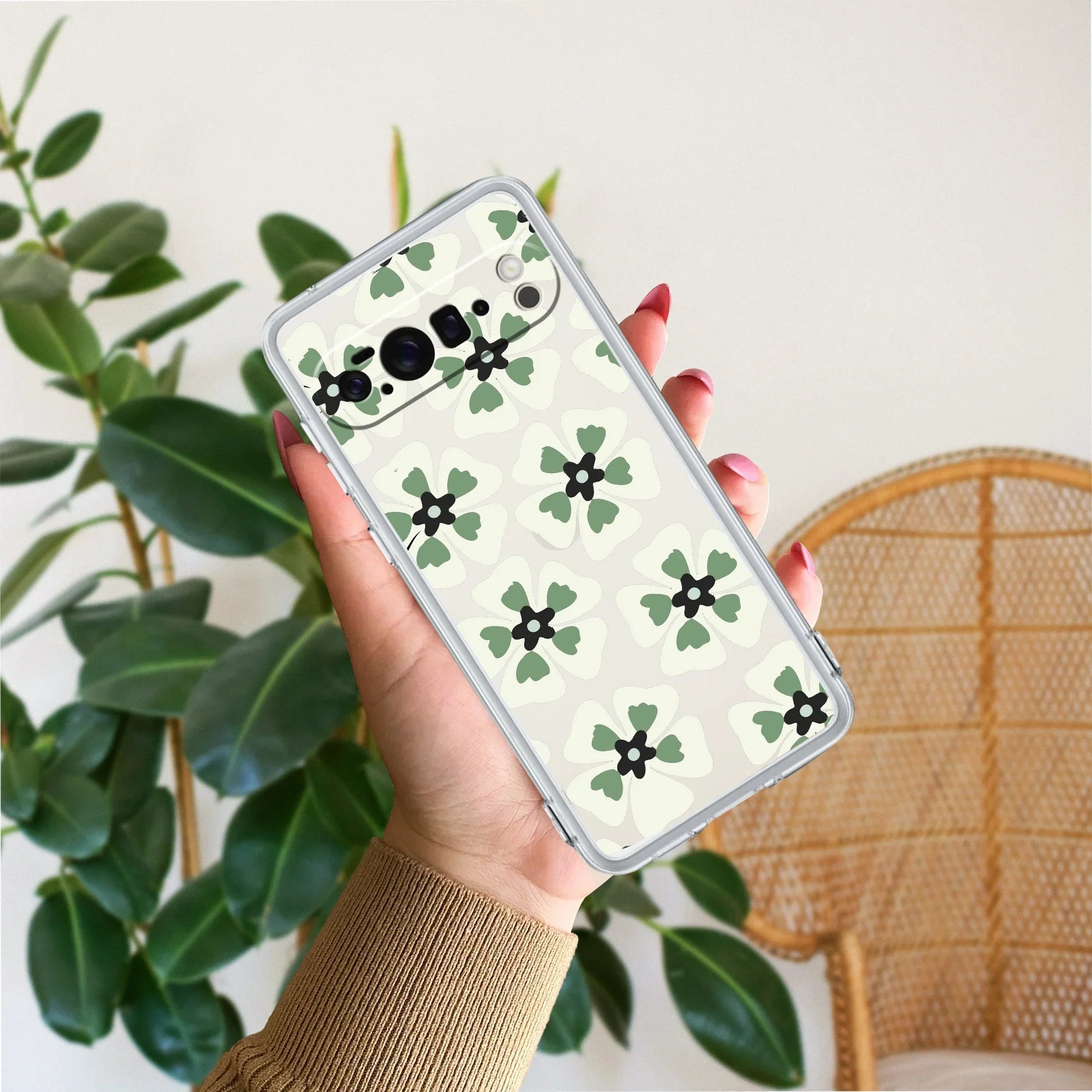 Black and Green Flower Transparent silicon case For Google Pixel 10 Pro XL