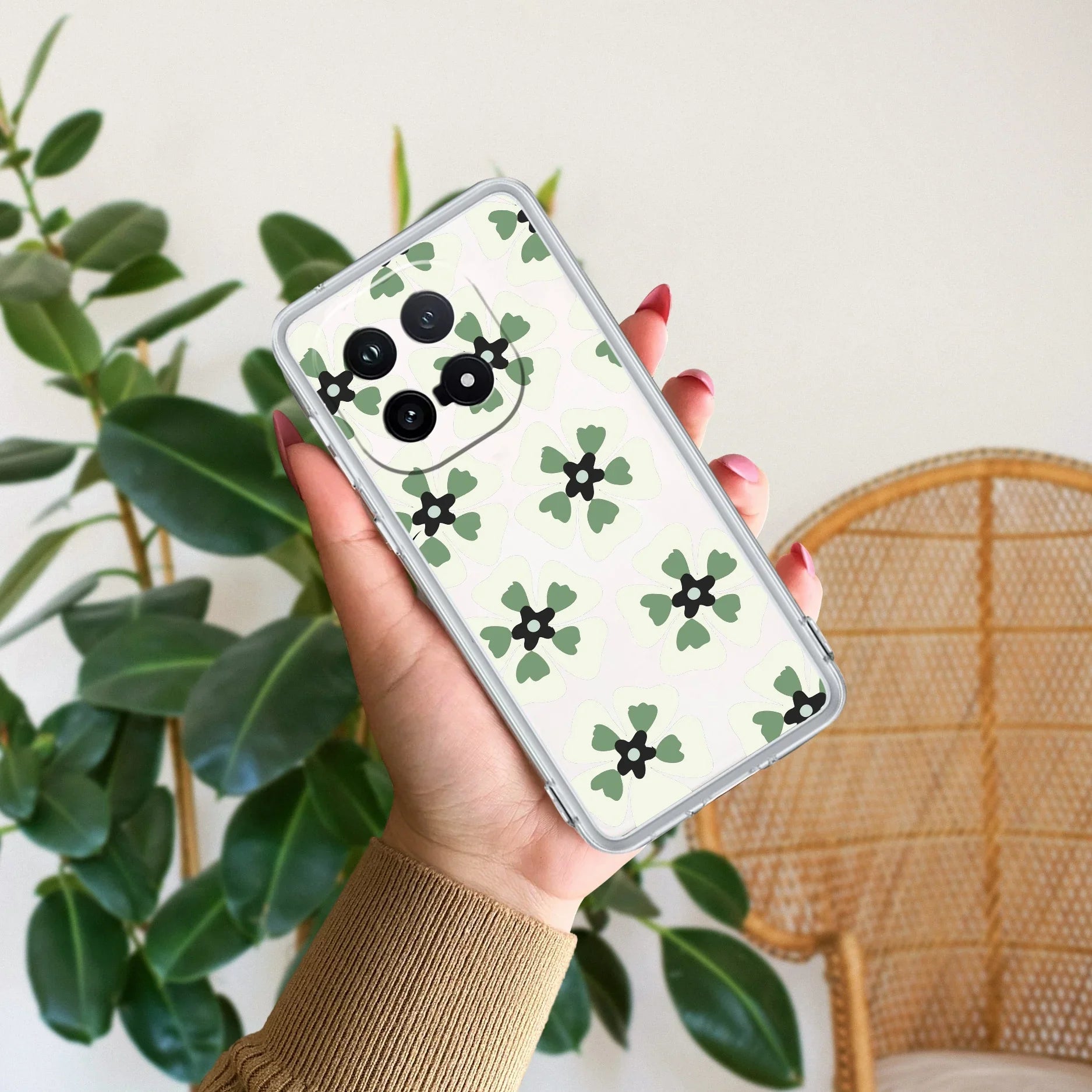 Black and Green Flower Transparent silicon case For iQOO 15 5G