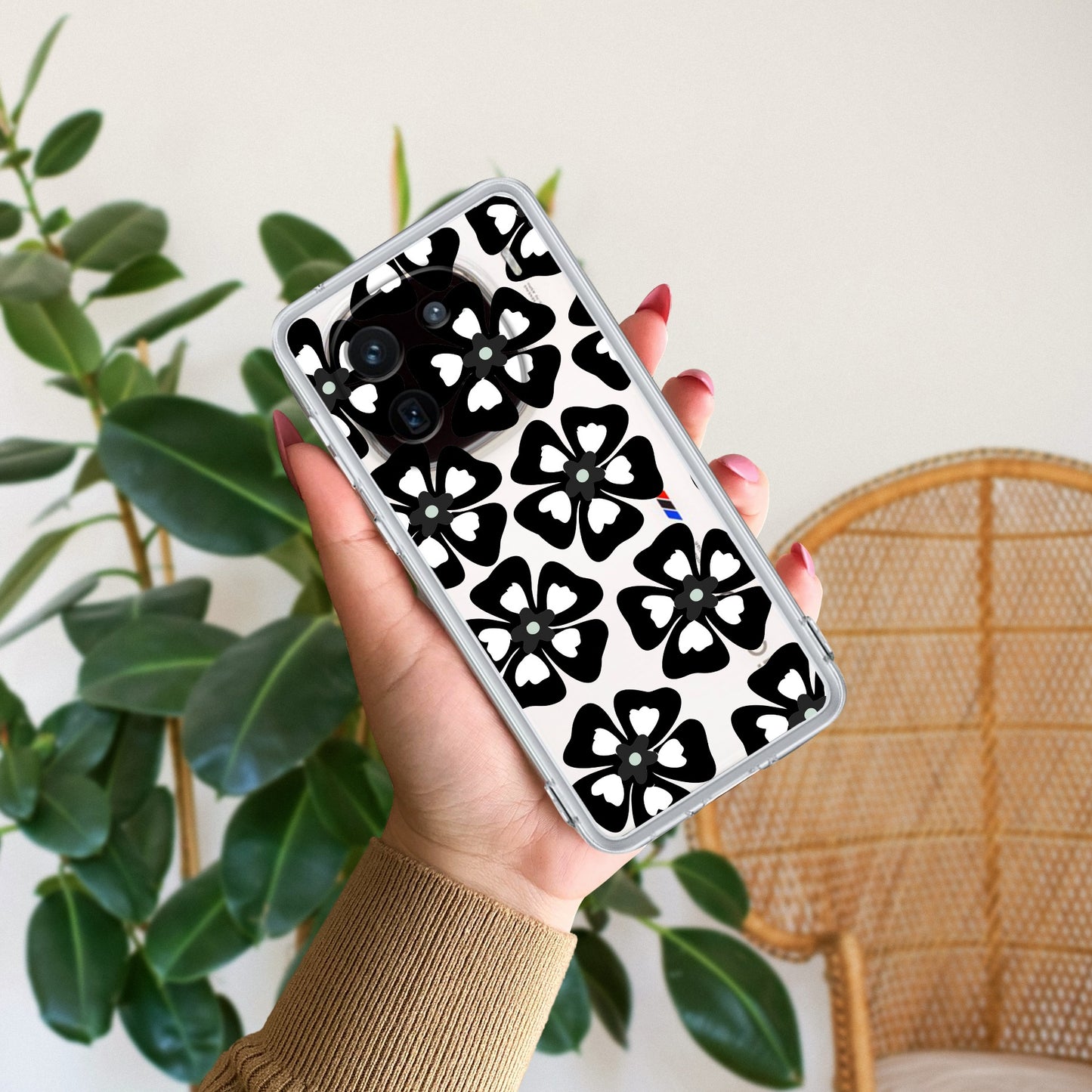 Black and White Flower Transparent Silicon case For iQOO