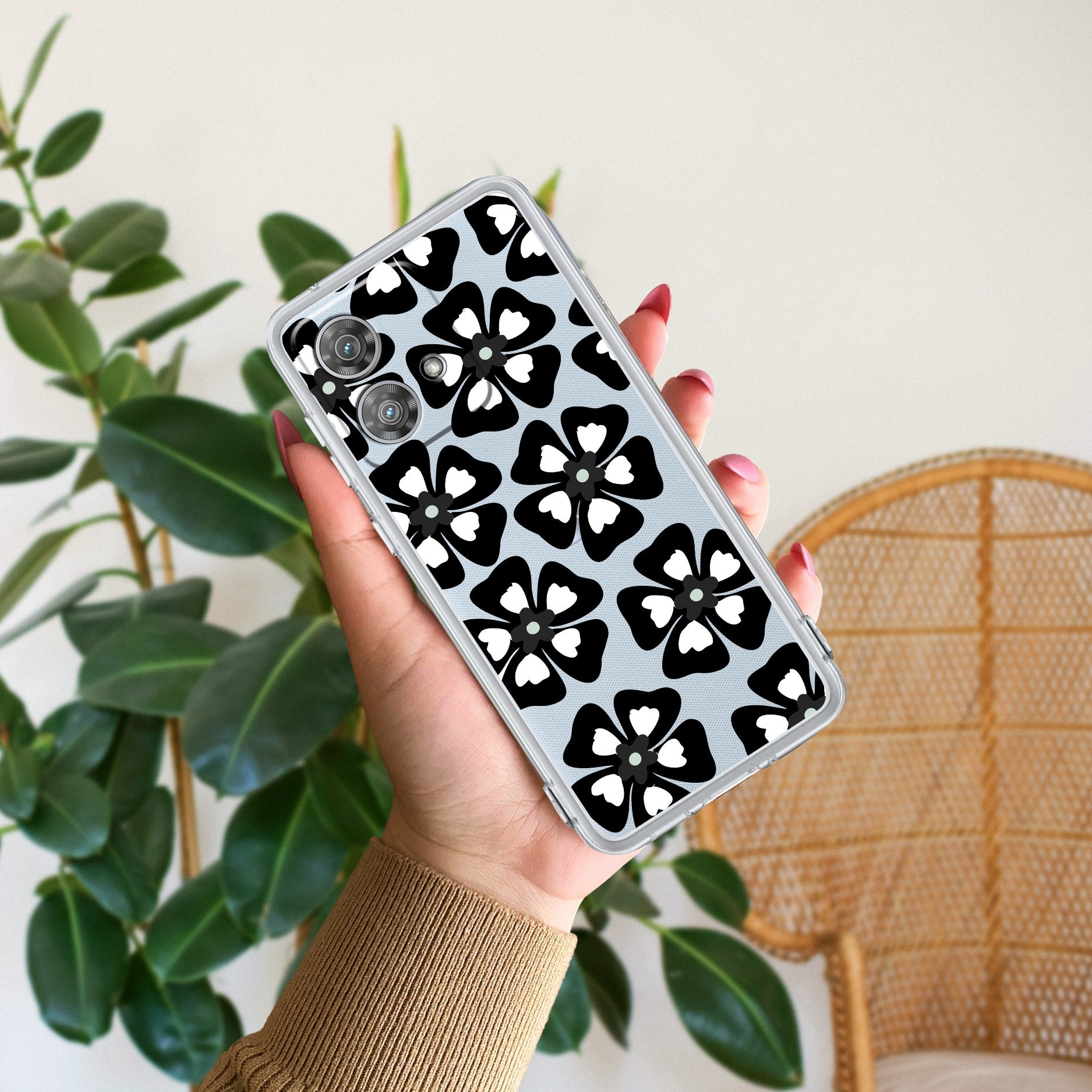 Black and White Flower Anti Yellow Case For Motorola Edge 40 Neo 5G
