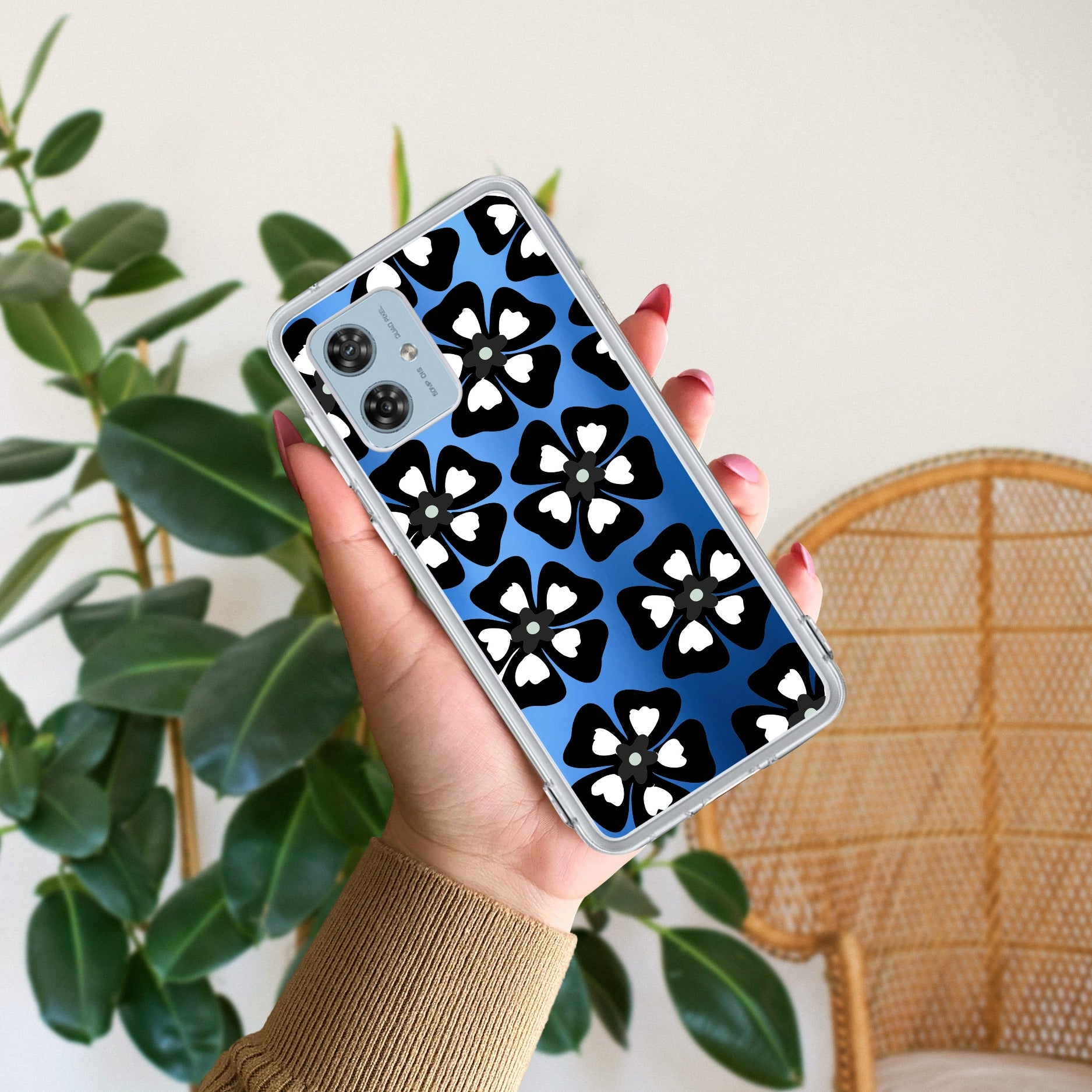 Black and White Flower Anti Yellow Case For Motorola G54 5G