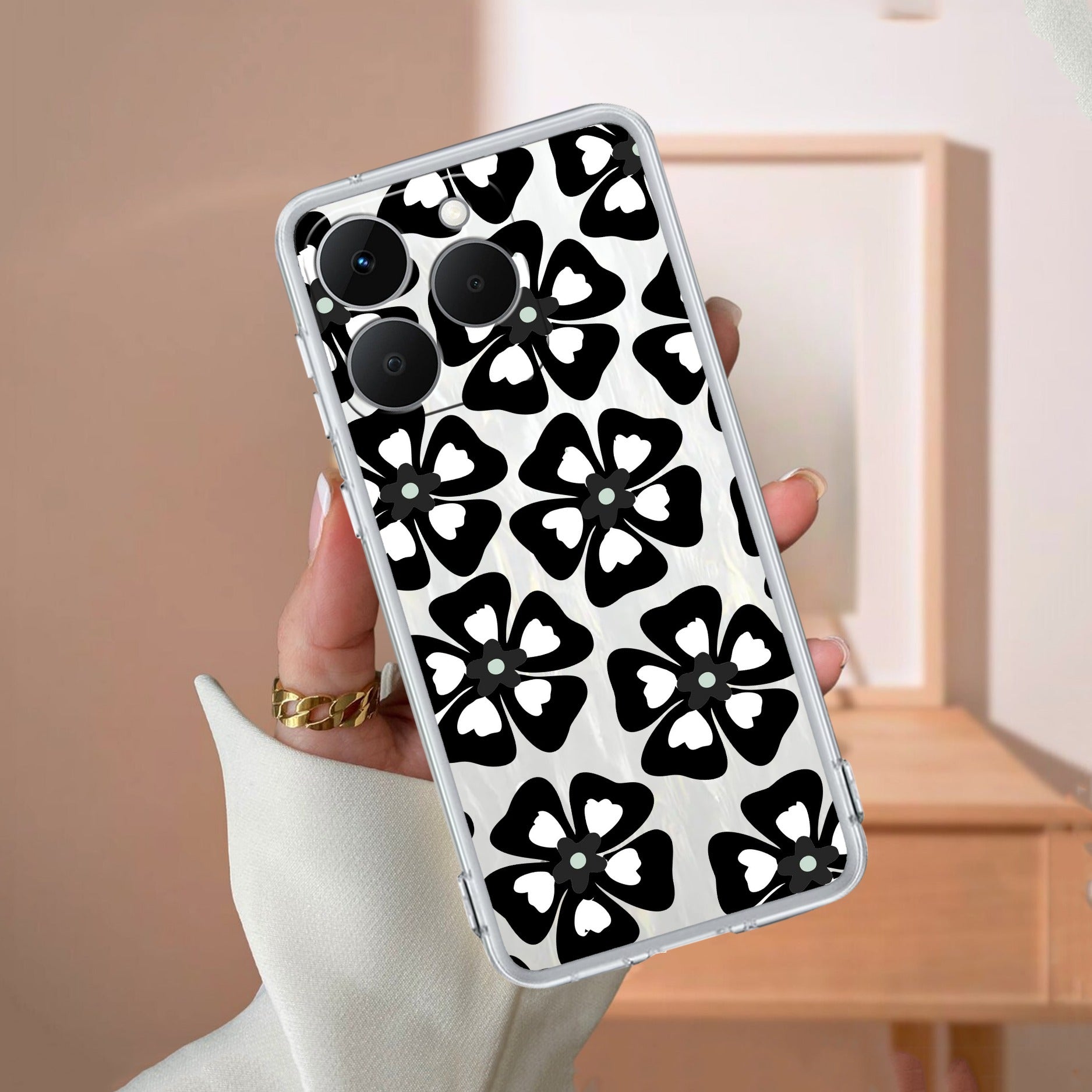 Black and White Flower Anti Yellow Case For Realme 15T 5G
