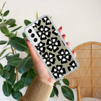 Black and White Flower Anti Yellow Case For Samsung Galaxy S22 5G
