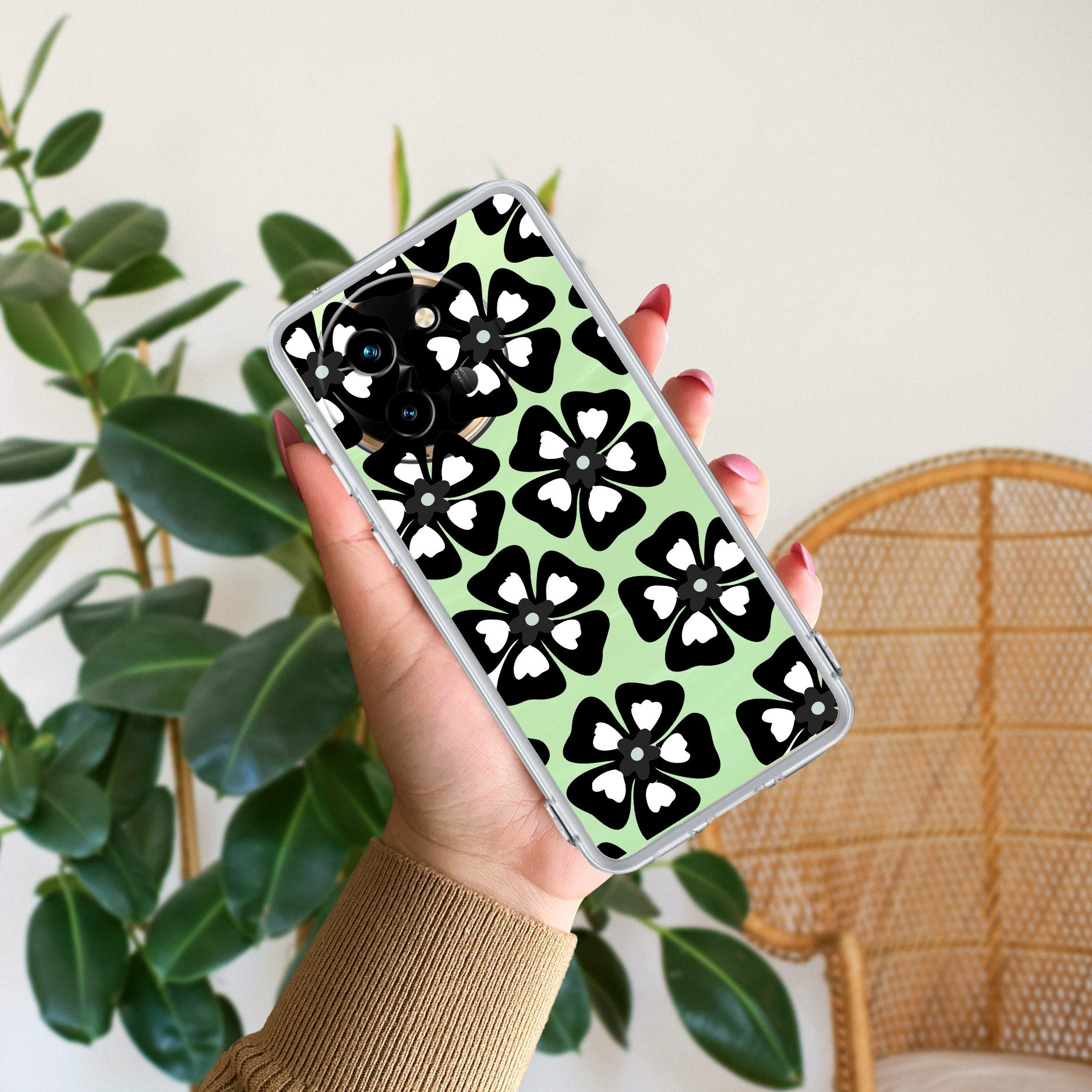 Black and White Flower Transparent Silicon case For Vivo V29 Pro 5G