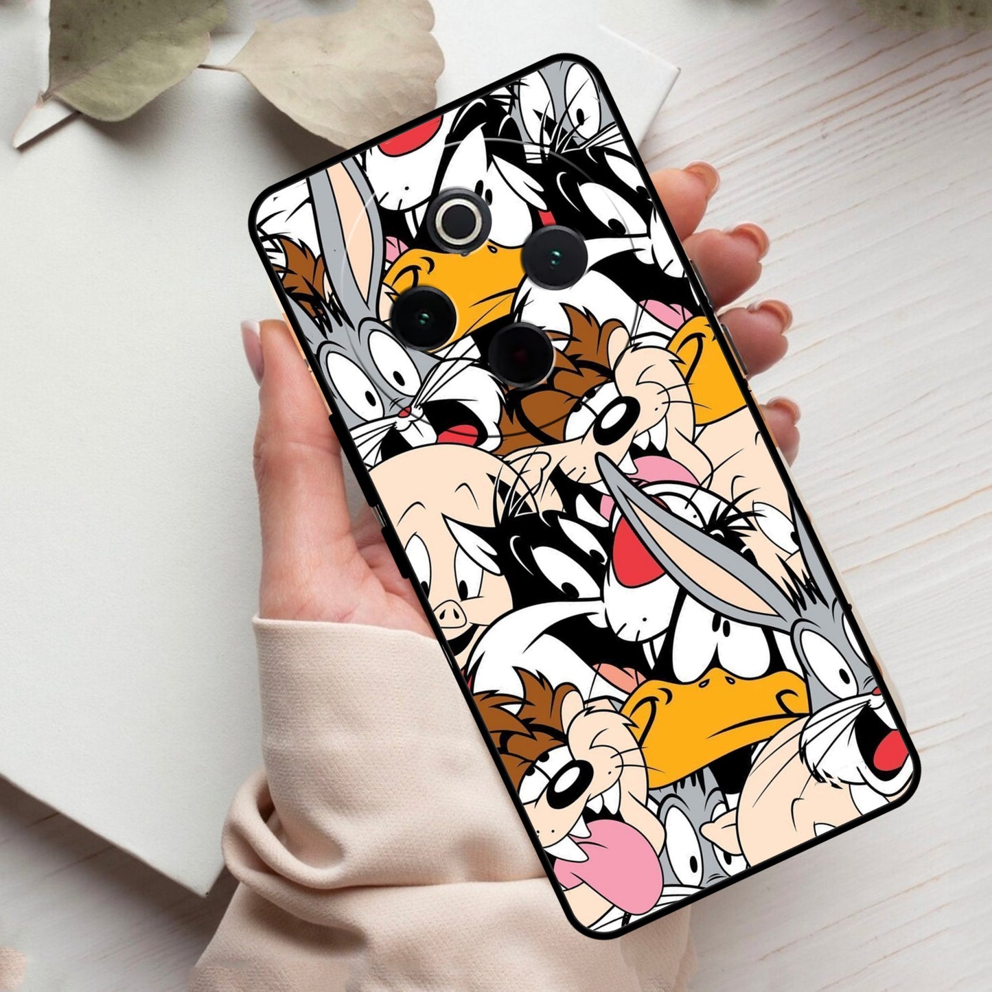 Cute Bugs Bunny Glass Case Cover For Vivo