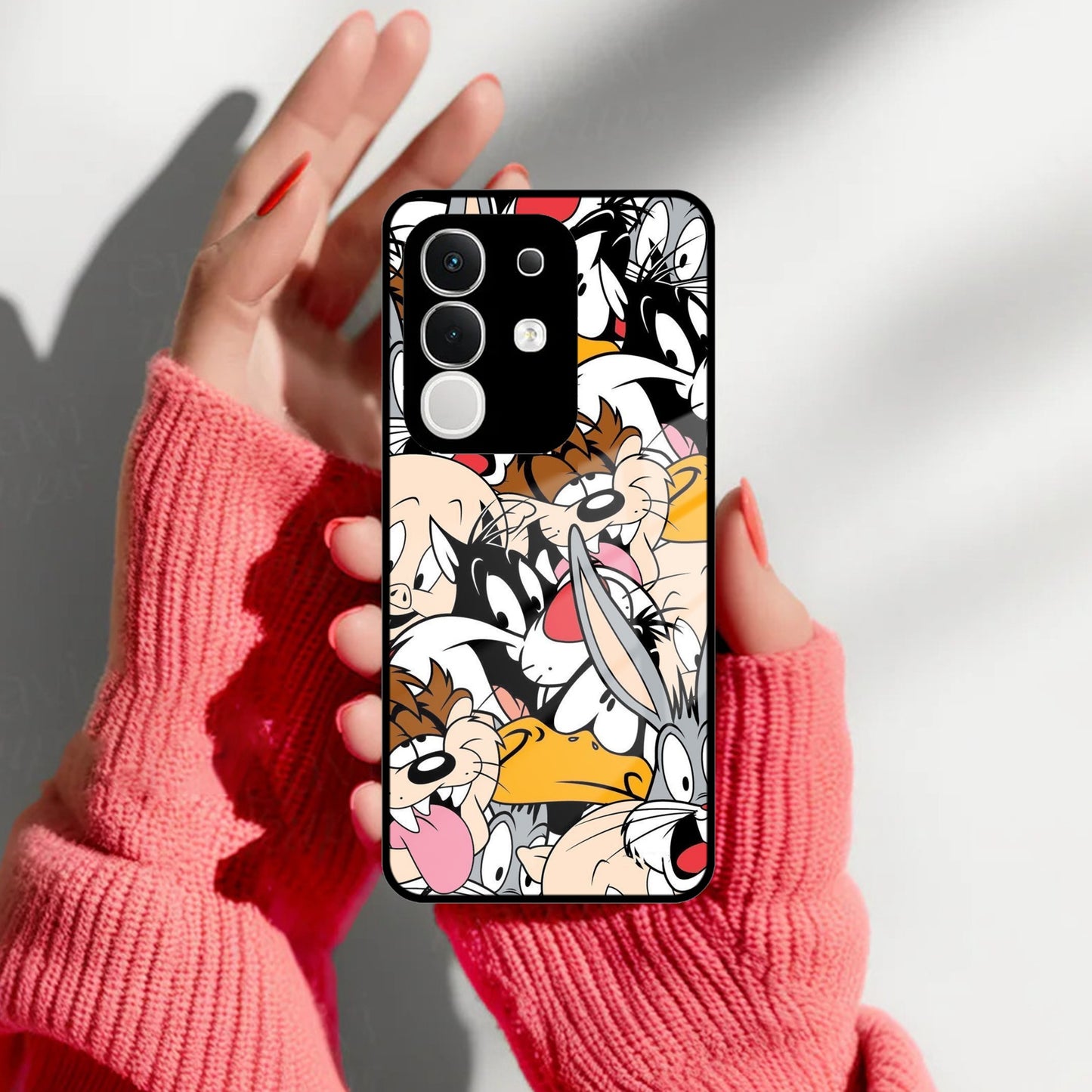 Cute Bugs Bunny Glass Case Cover For Vivo