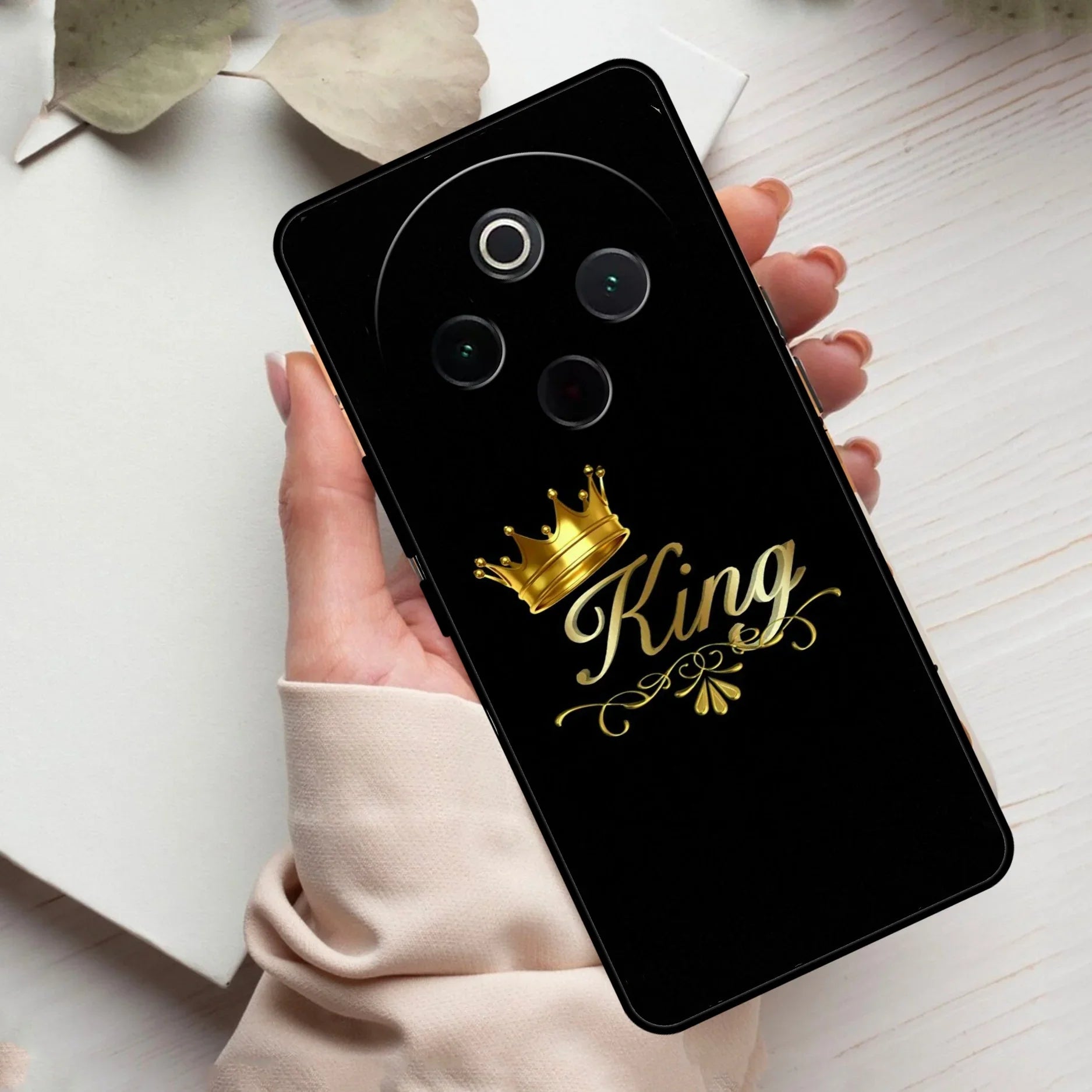 Cute King With Crown Glass Case For Vivo - ShopOnCliQ