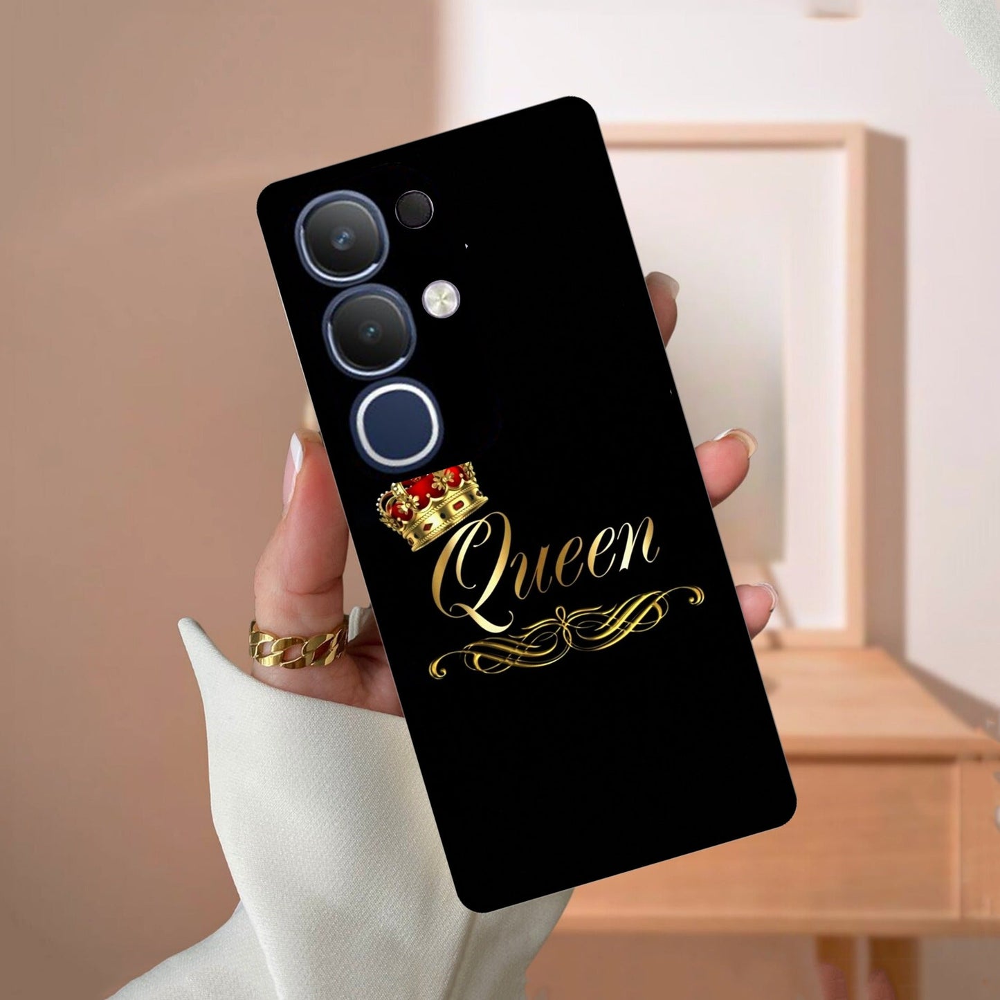 Cute Queen With Crown Glass Case For Vivo