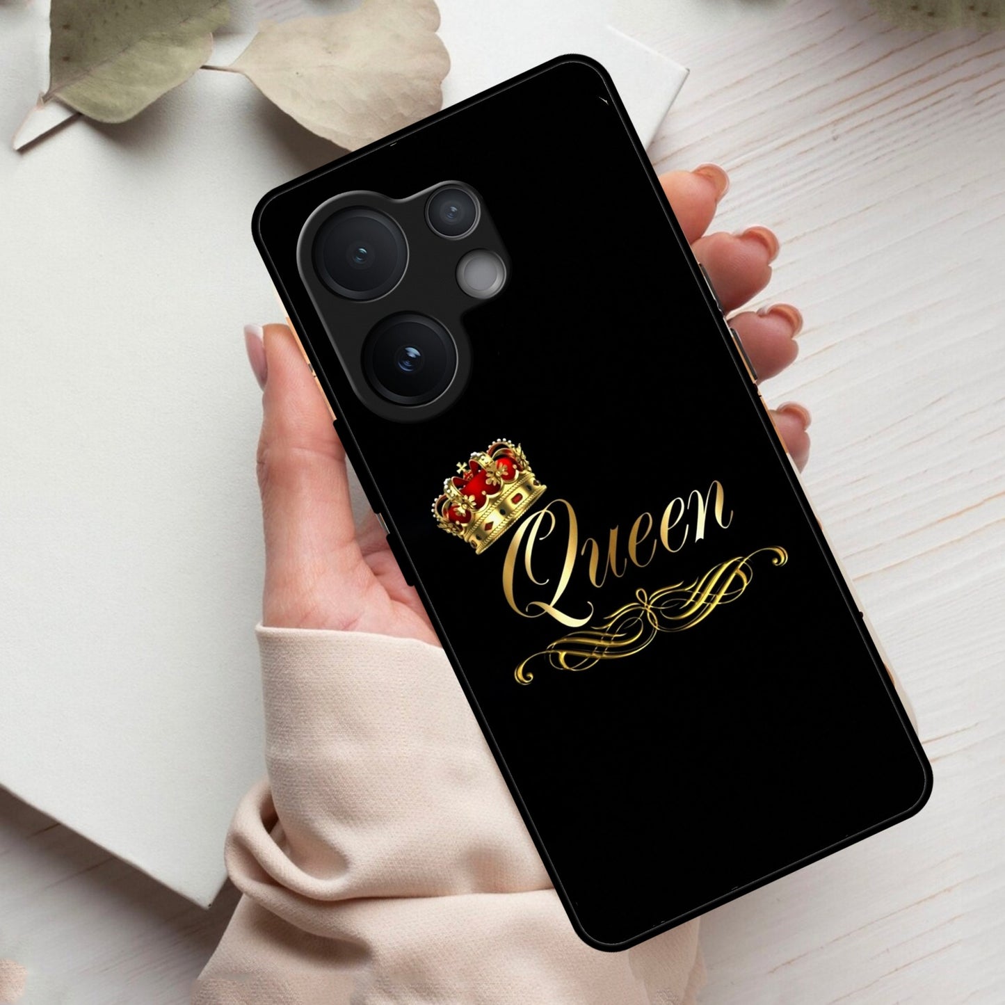 Cute Queen With Crown Glass Case For Vivo