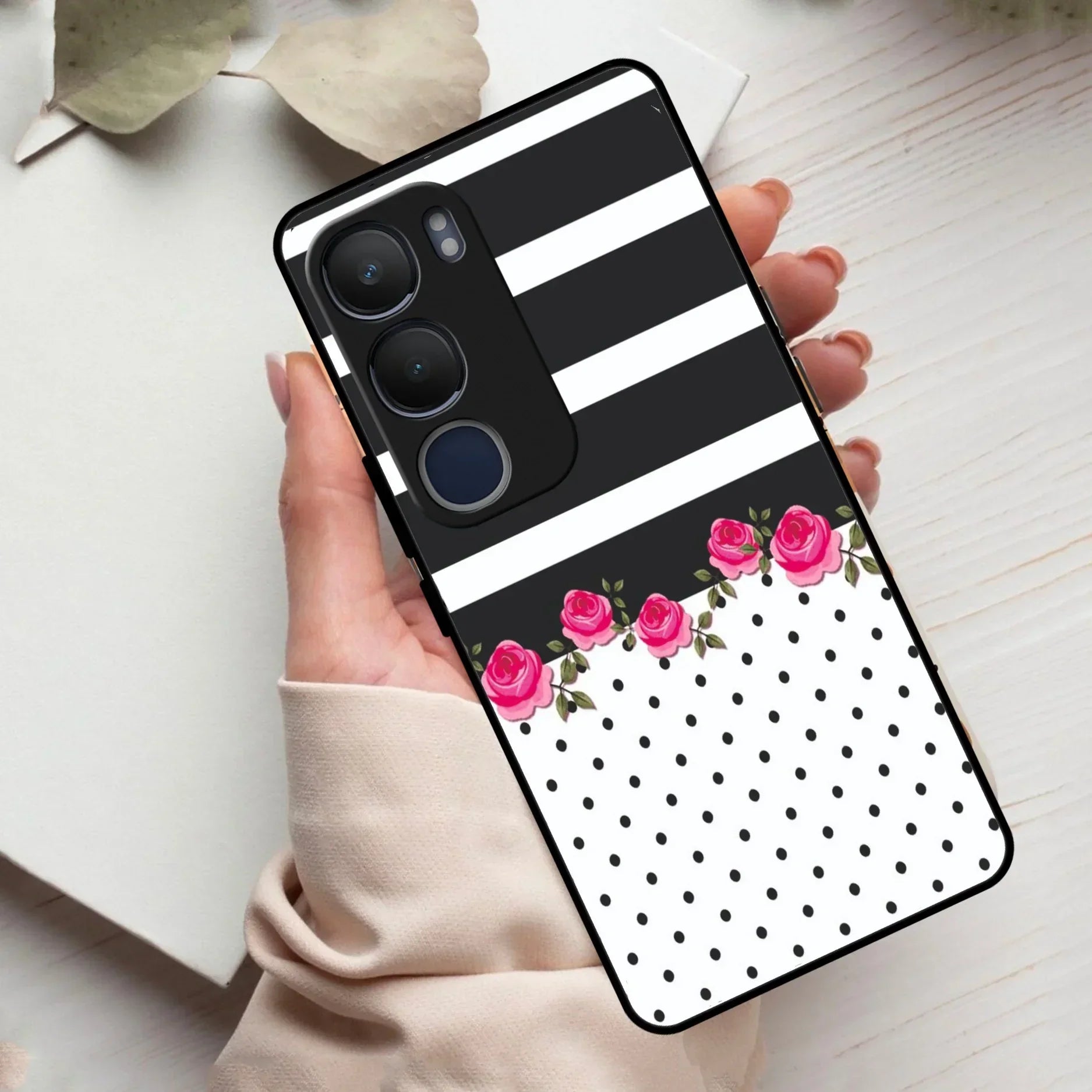 Elegant Rose Parad Glass Case Cover For Vivo - ShopOnCliQ