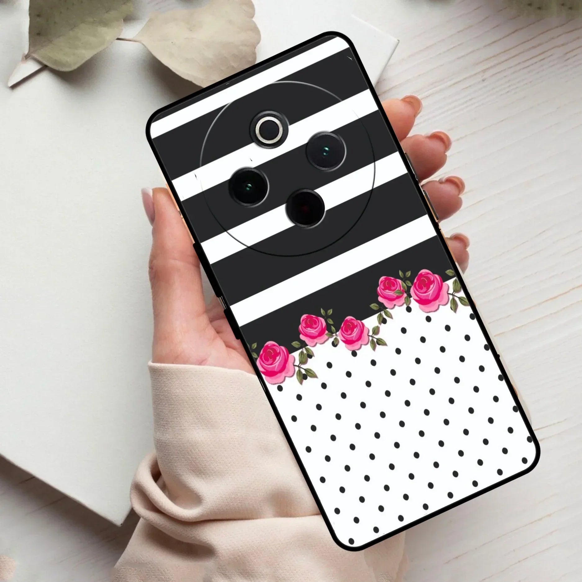 Elegant Rose Parad Glass Case Cover For Vivo - ShopOnCliQ