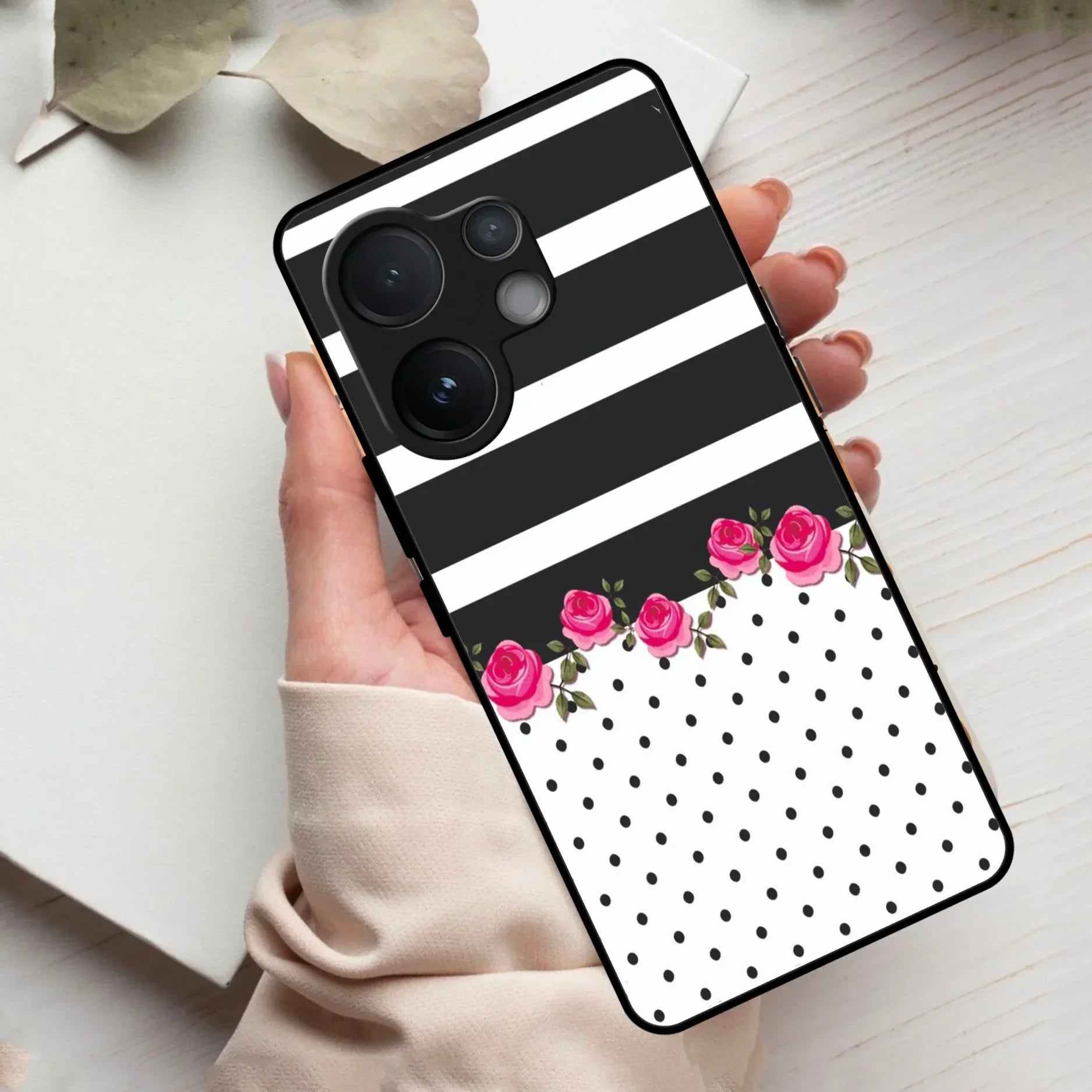 Elegant Rose Parad Glass Case Cover For Vivo - ShopOnCliQ
