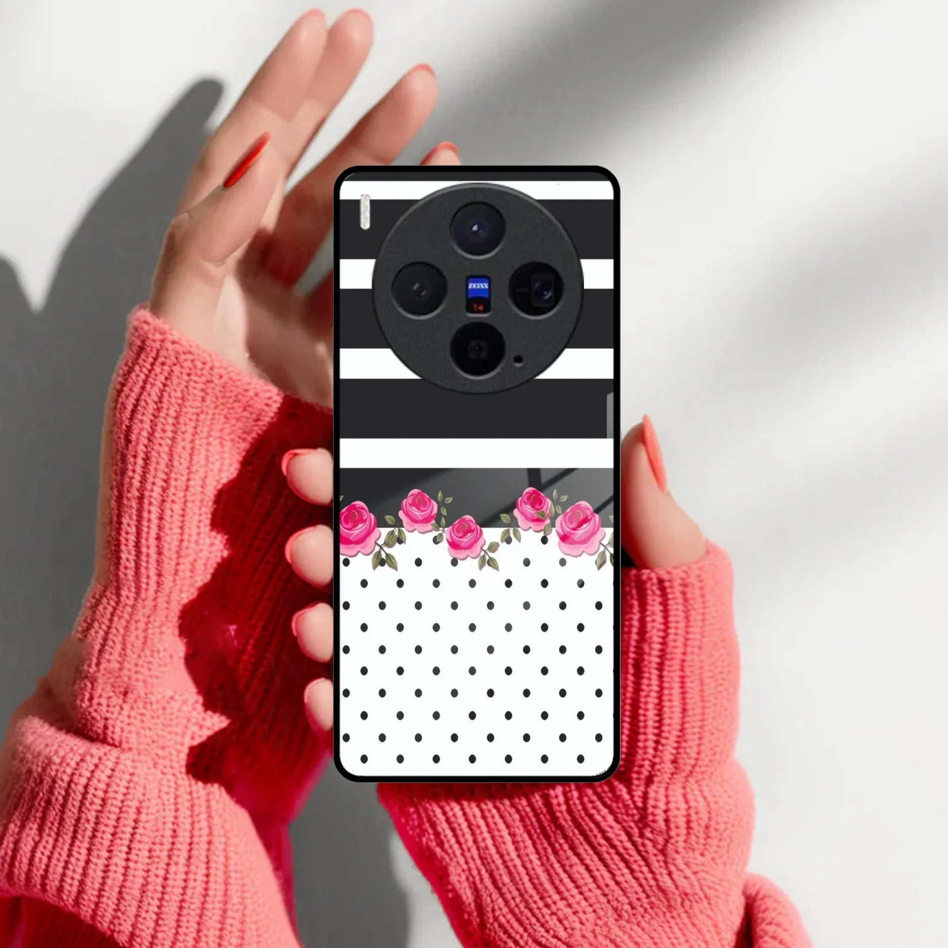 Elegant Rose Parad Glass Case Cover For Vivo