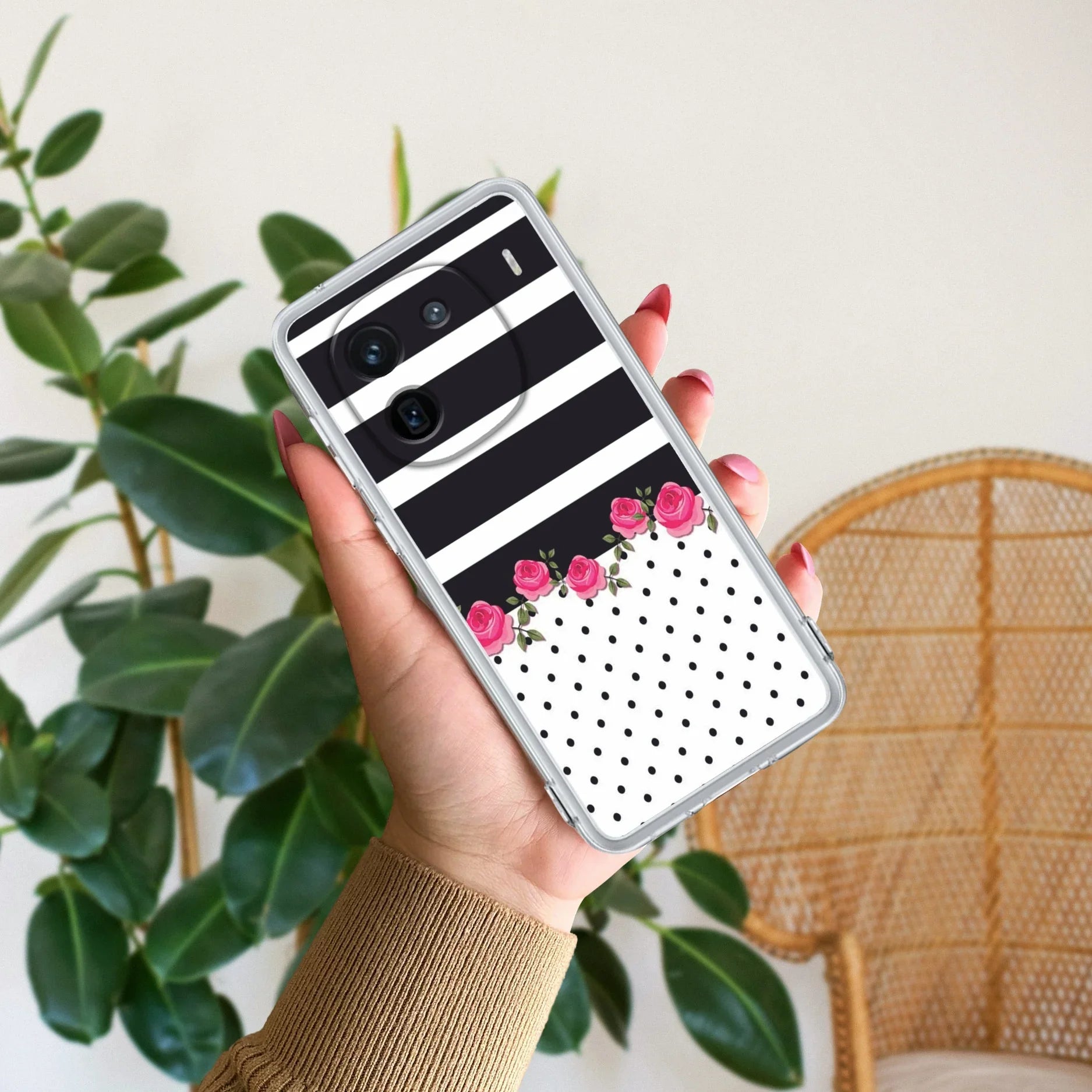 Elegant Rose Parad Transparent Silicon Case For iQOO 12 5G