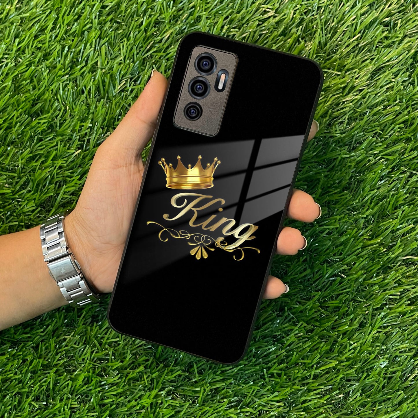 Cute Queen With Crown Glass Case For Vivo