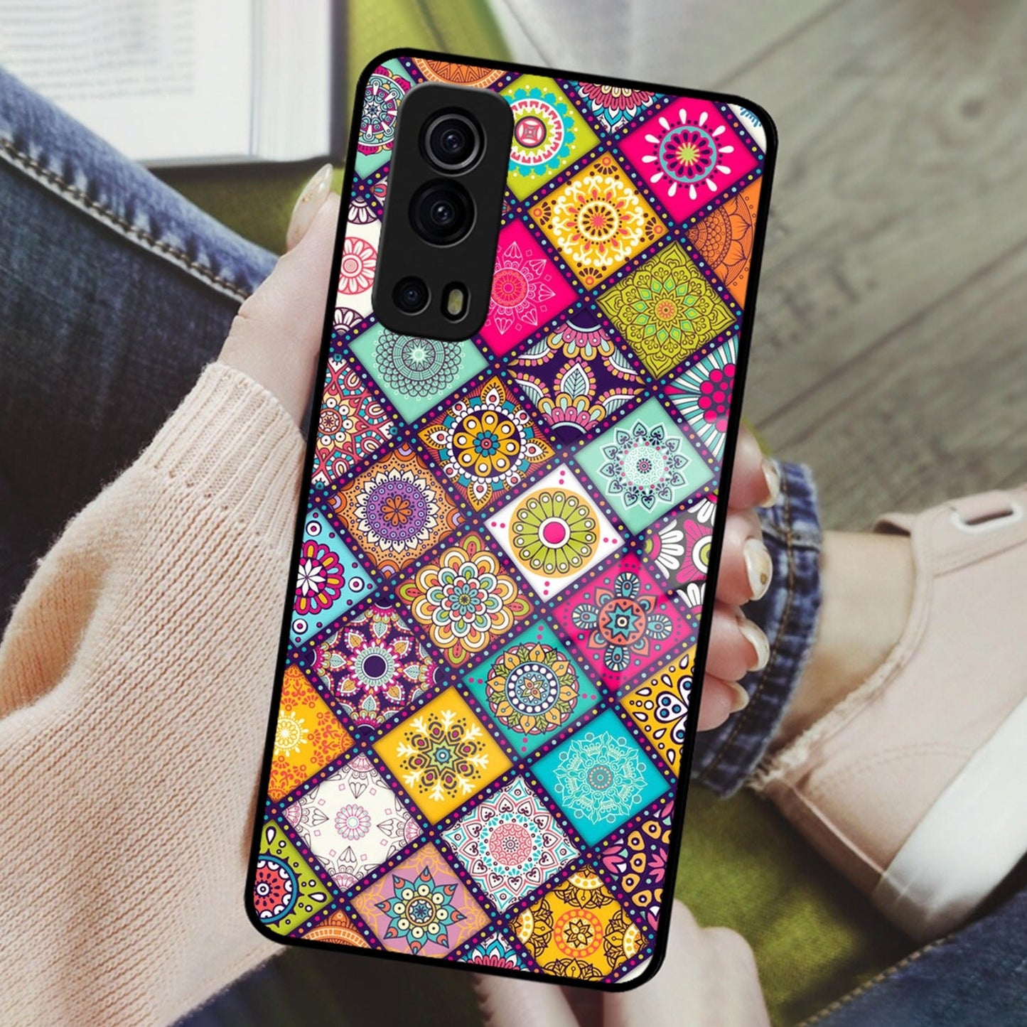 Mandala Glass Case Cover V2 For iQOO
