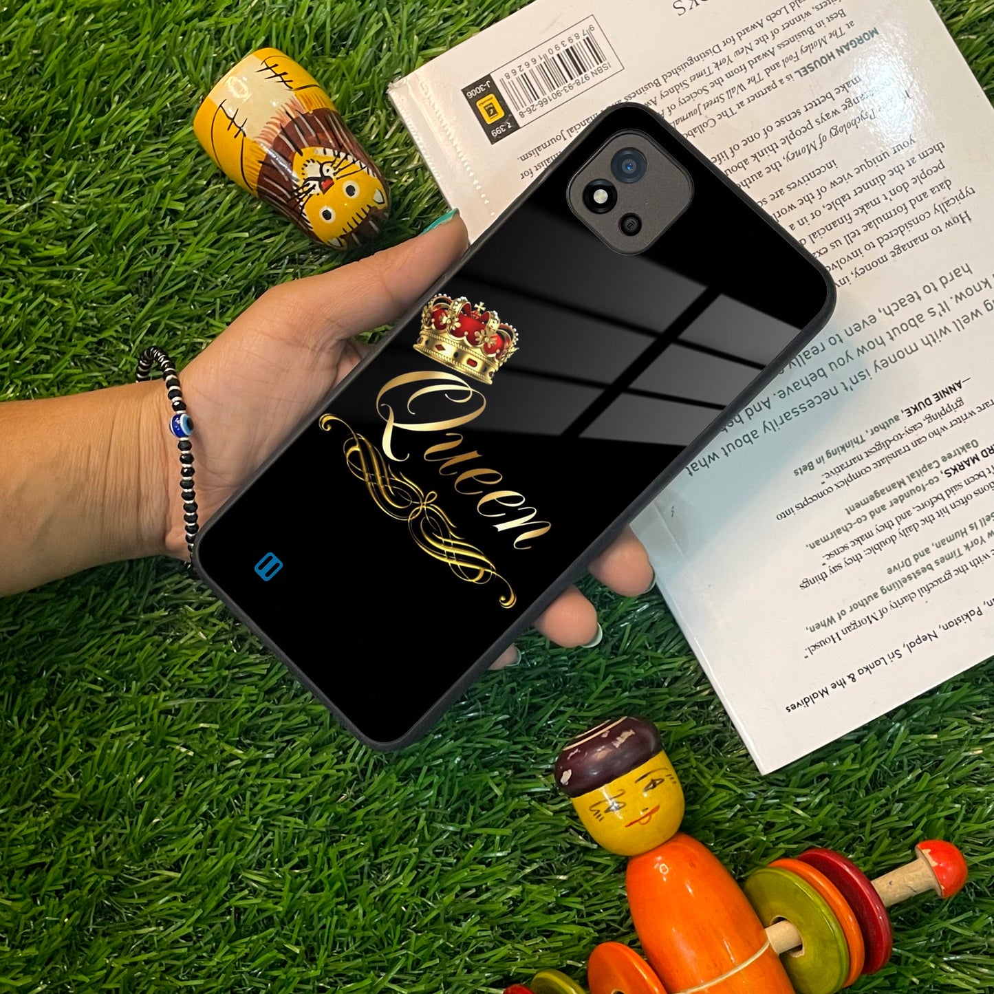 Cute Queen With Crown Glass Case For Realme/Narzo