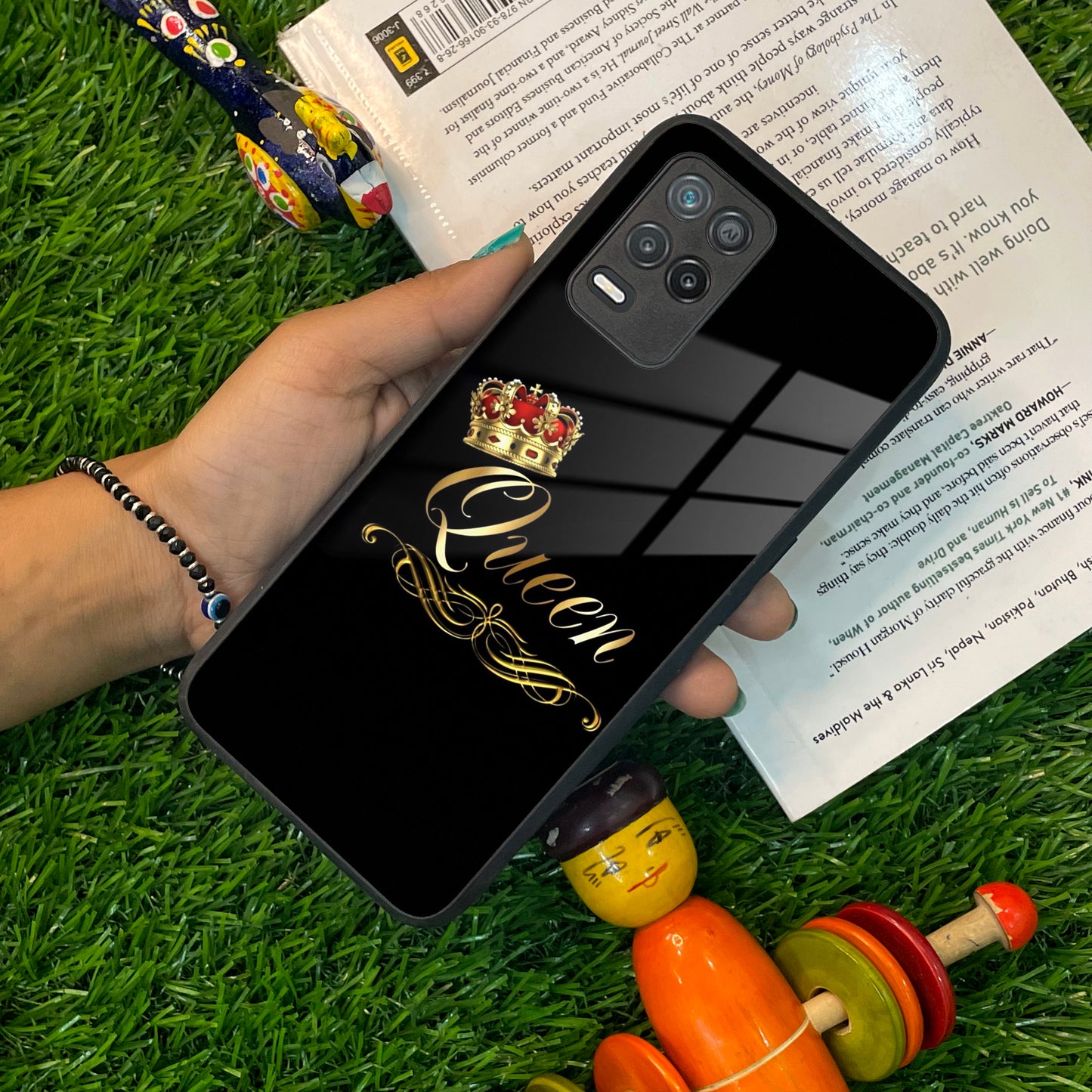 Cute Queen With Crown Glass Case For Realme/Narzo