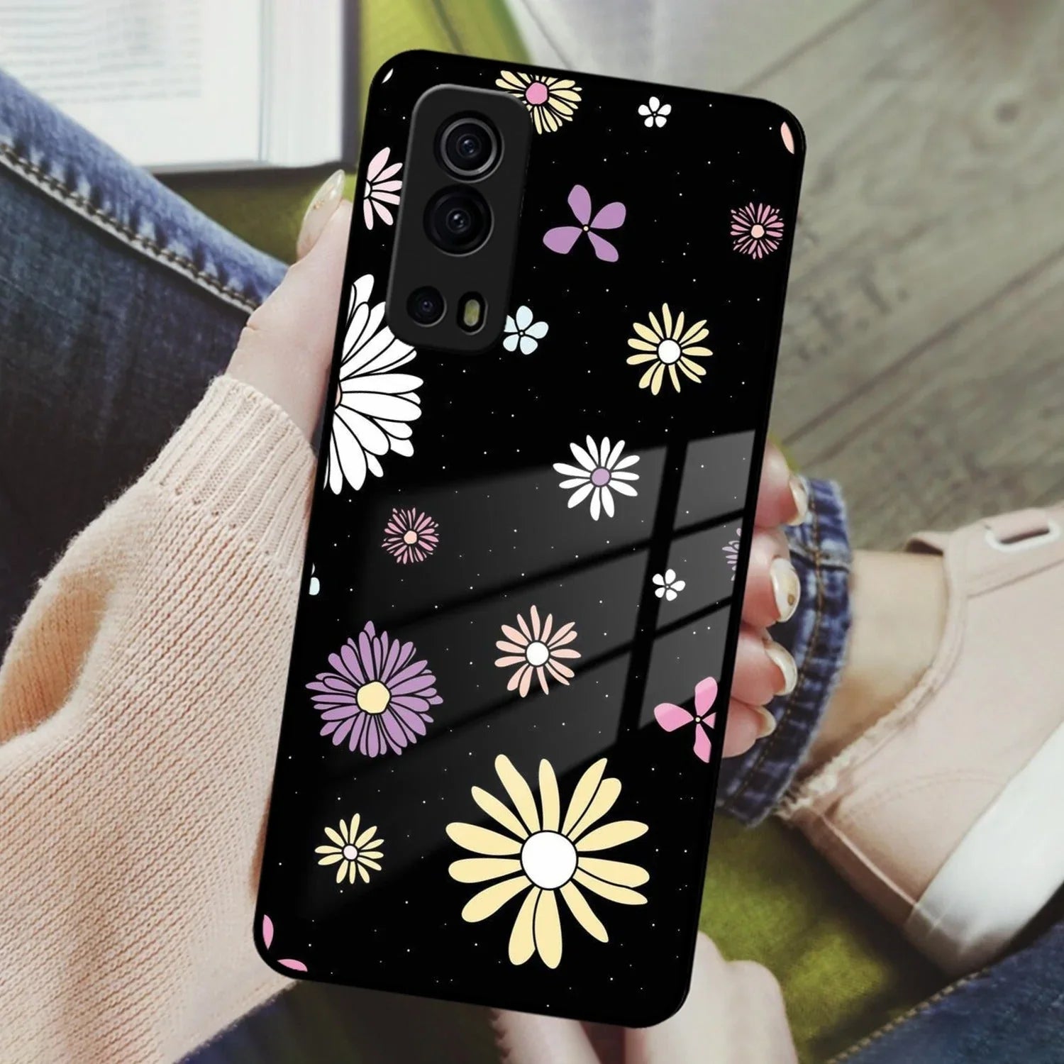 Seamless Floral Print Glass Case Cover For iQOO - ShopOnCliQ